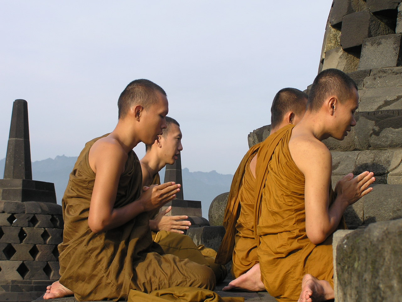 Saddhā – Keyakinan dalam Agama Buddha